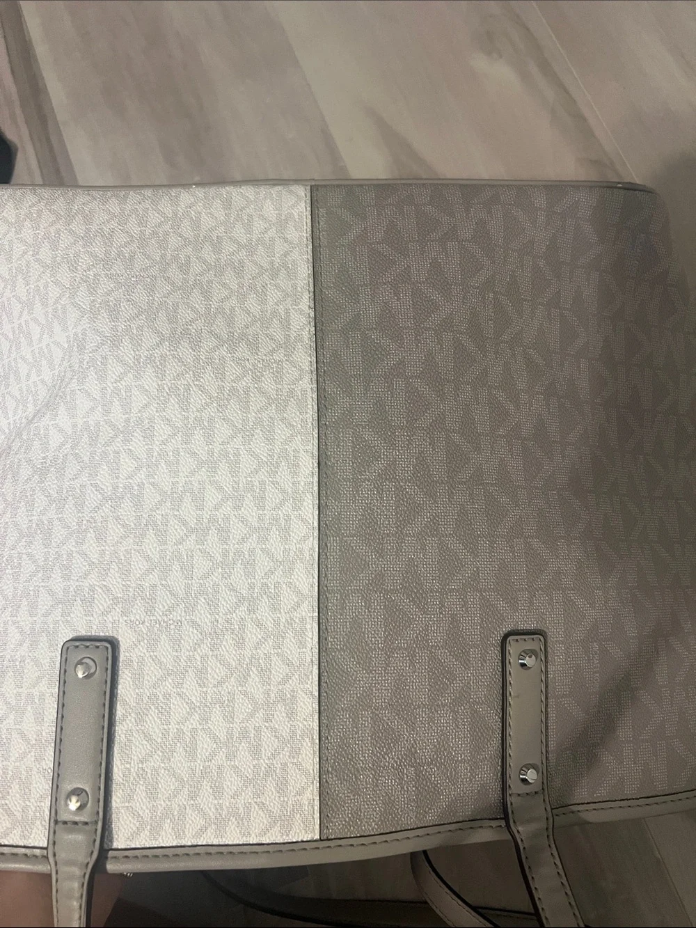 Michael Kors Two-Tone Gray/white LighyGray MK Signature Tote